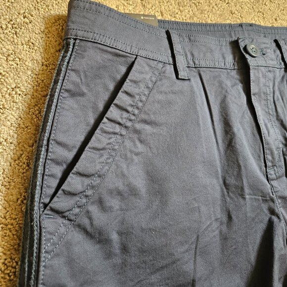 NWT Eddie Bauer Aspire Chino Womens Shorts SZ 10 Blue Slightly Curvy Hike Travel - Picture 5 of 10